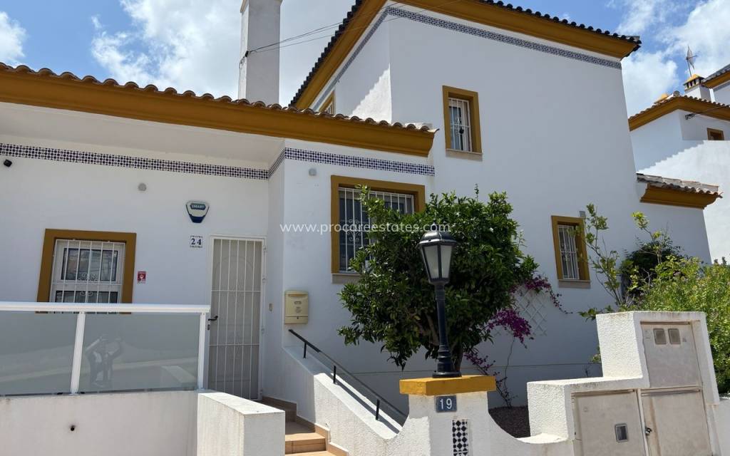 Revente - Villa - Villamartin, Orihuela Costa - Villamartin