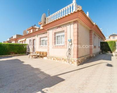Town house - Resale - Orihuela Costa - Punta Prima