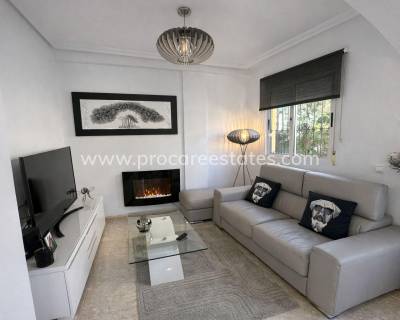 Town house - Resale - Torrevieja - SH-68916