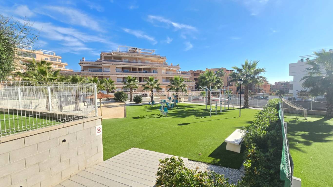 Verkauf - Apartment / Flat * - Orihuela Costa - Villamartín *