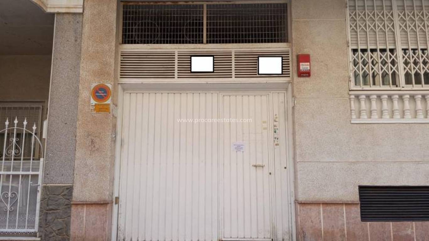 Verkauf - Garage - Torrevieja - Carrefour Area