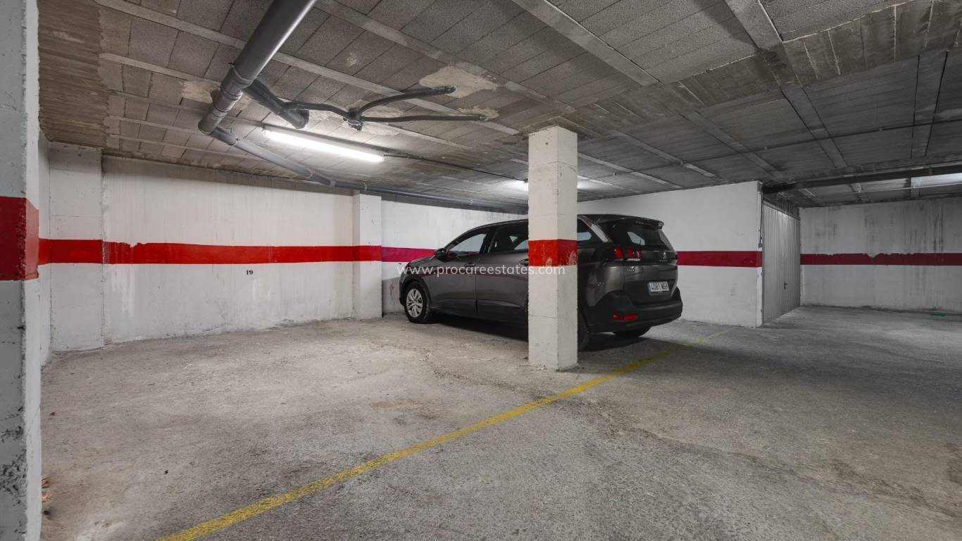 Verkauf - Garage - Torrevieja - Torrevieja Center