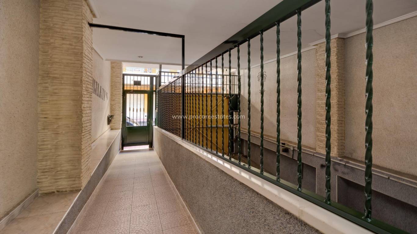 Verkauf - Garage - Torrevieja - Torrevieja Center