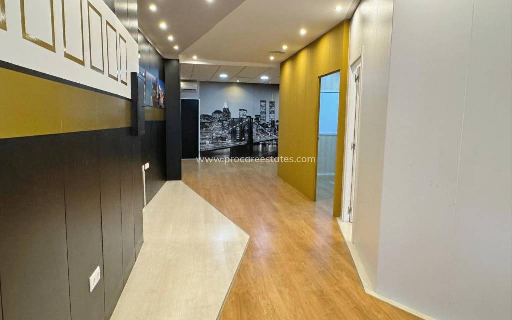 Verkauf - Gewerbeimmobilien - Guardamar del Segura - Centro