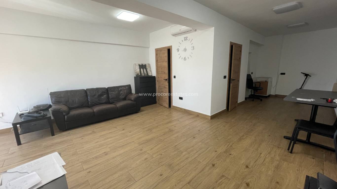 Verkauf - Gewerbeimmobilien - Guardamar del Segura - Comunidad Valenciana