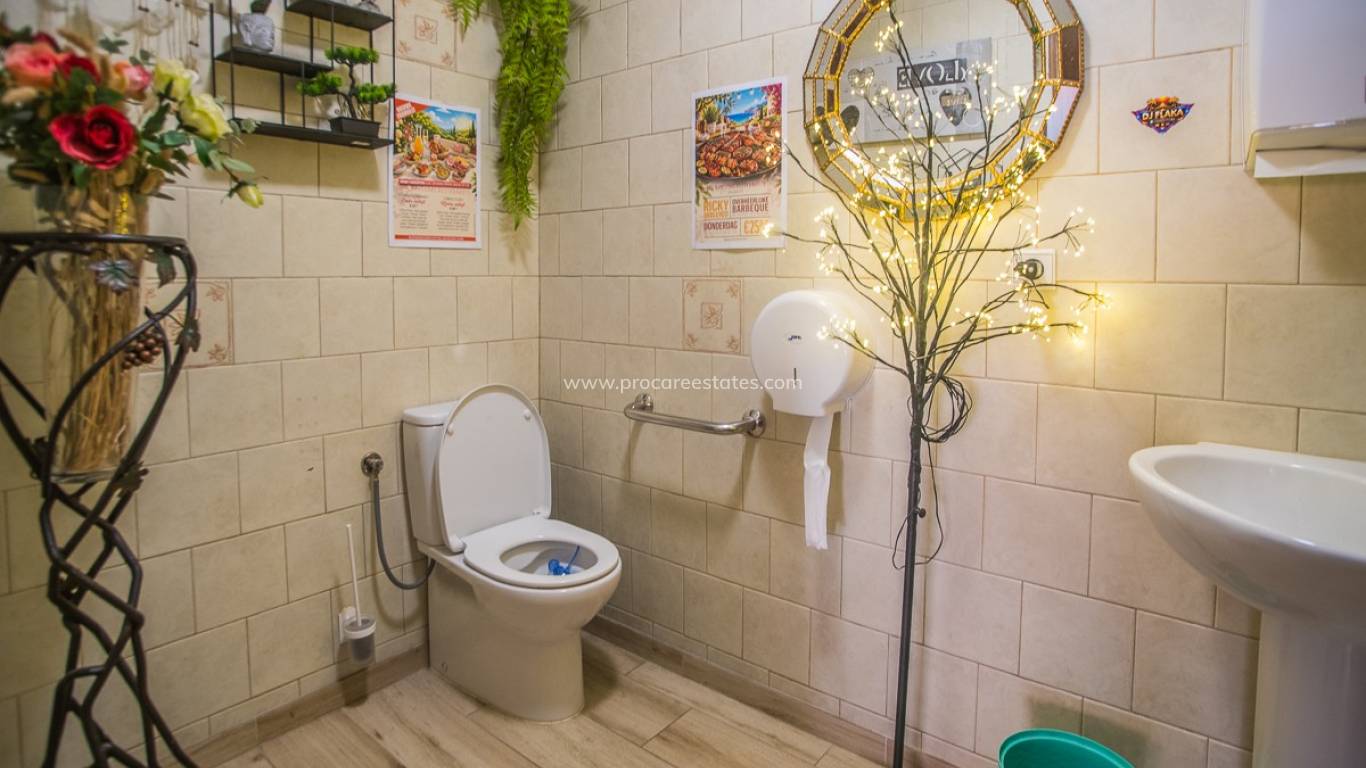 Verkauf - Gewerbeimmobilien - Orihuela - Los Balcones Y los Altos