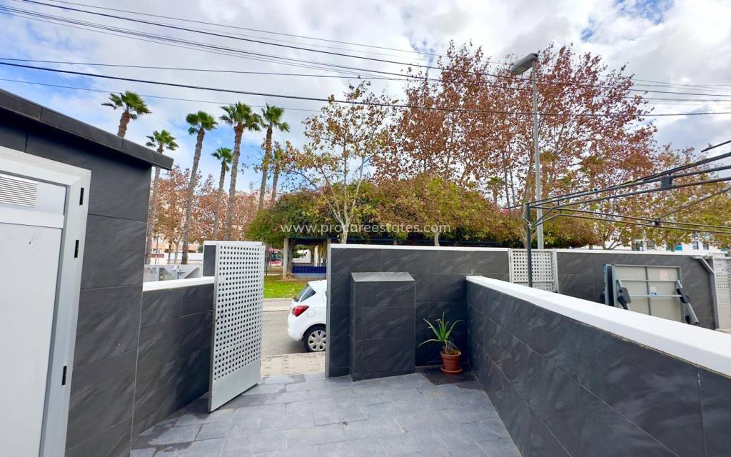 Verkauf - Gewerbeimmobilien - Torrevieja - Playa Del Cura