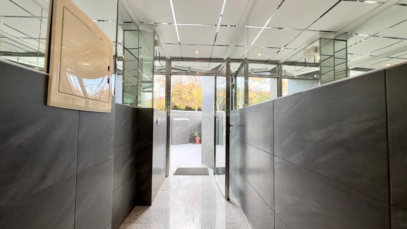 Verkauf - Gewerbeimmobilien - Torrevieja - Playa Del Cura