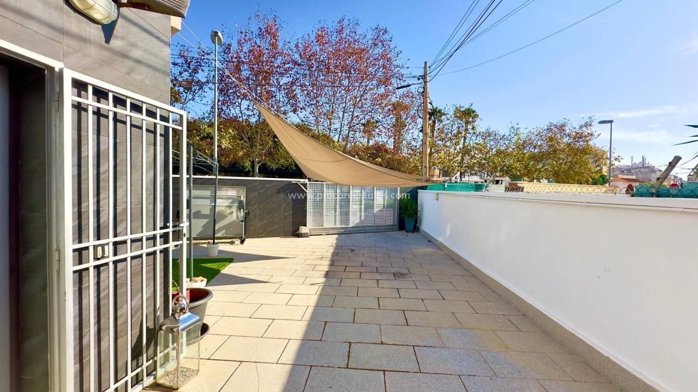 Verkauf - Gewerbeimmobilien - Torrevieja - Playa Del Cura