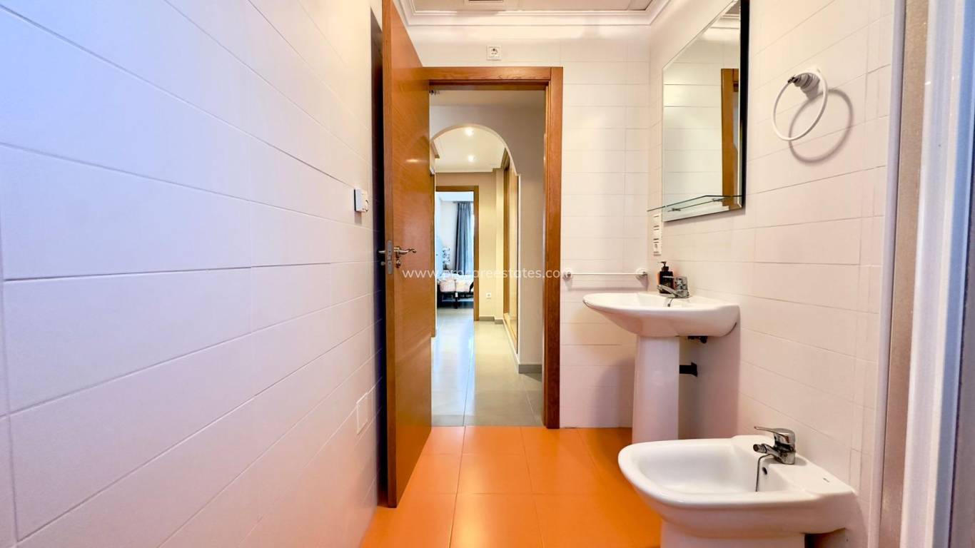 Verkauf - Gewerbeimmobilien - Torrevieja - Playa Del Cura