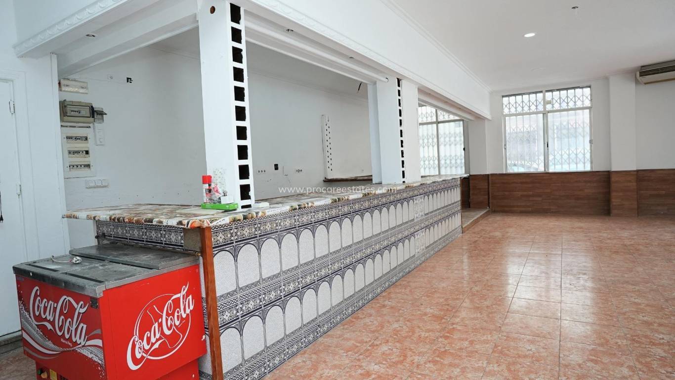 Verkauf - Gewerbeimmobilien - Torrevieja - Torrevieja Center