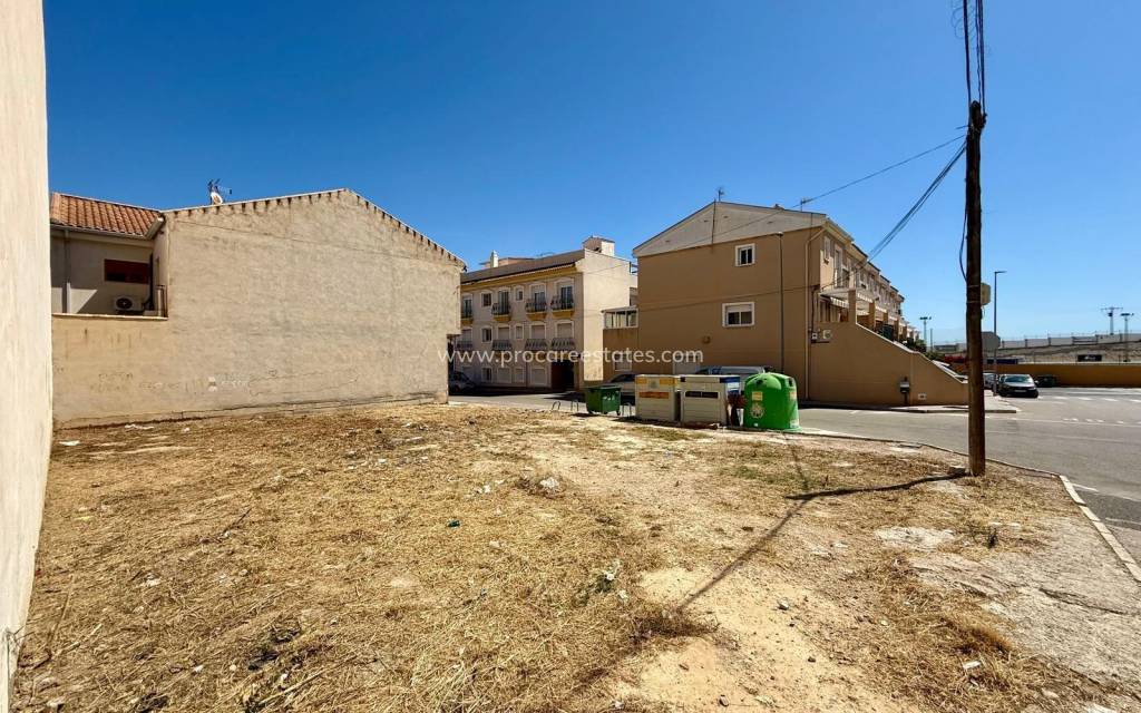 Verkauf - Land - San Miguel de Salinas - CENTRO URBANO