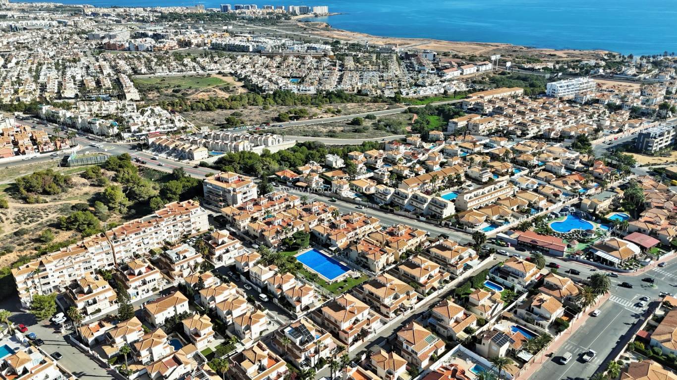 Verkauf - Stadthaus - Orihuela Costa - Playa Flamenca