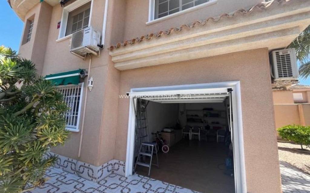 Verkauf - Stadthaus - Orihuela Costa - Punta Prima