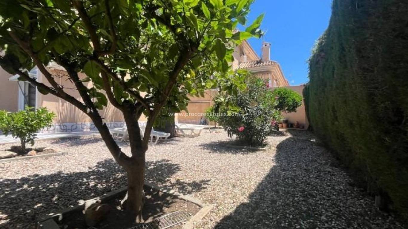 Verkauf - Stadthaus - Orihuela Costa - Punta Prima