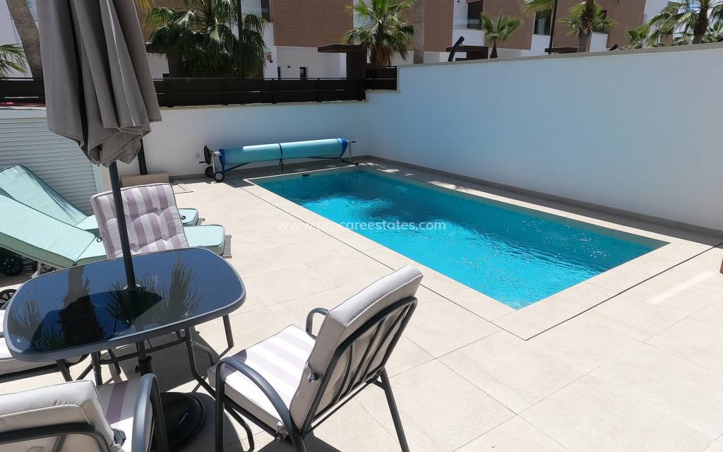 Verkauf - Villa - Algorfa - La Finca golf