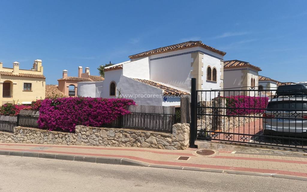 Verkauf - Villa - Algorfa - La Finca golf
