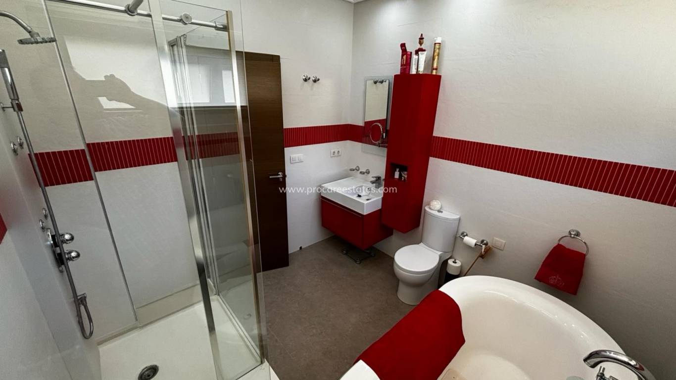 Verkauf - Villa Detached - Cox