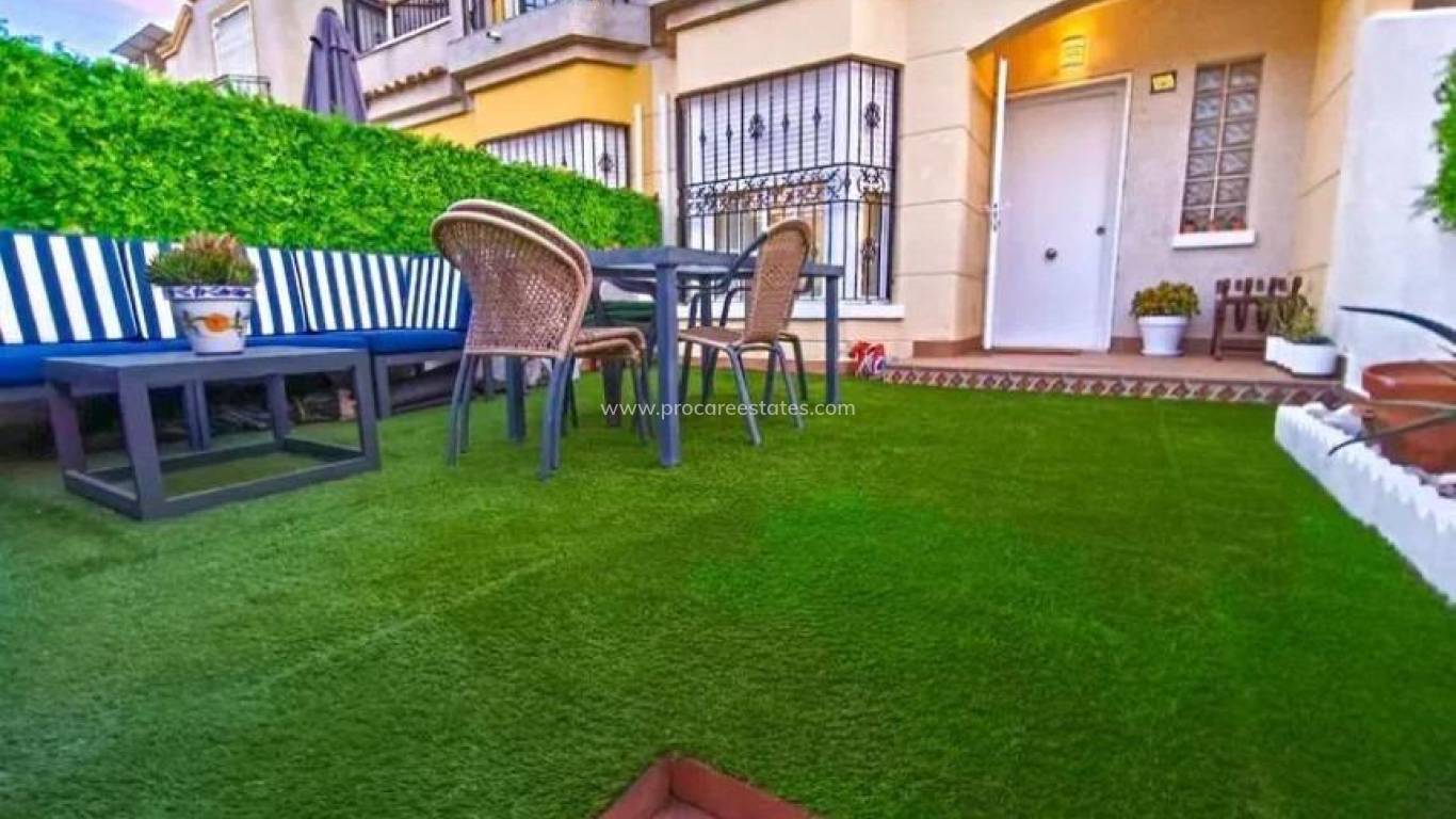 Verkauf - Villa - Guardamar del Segura - Urb el raso