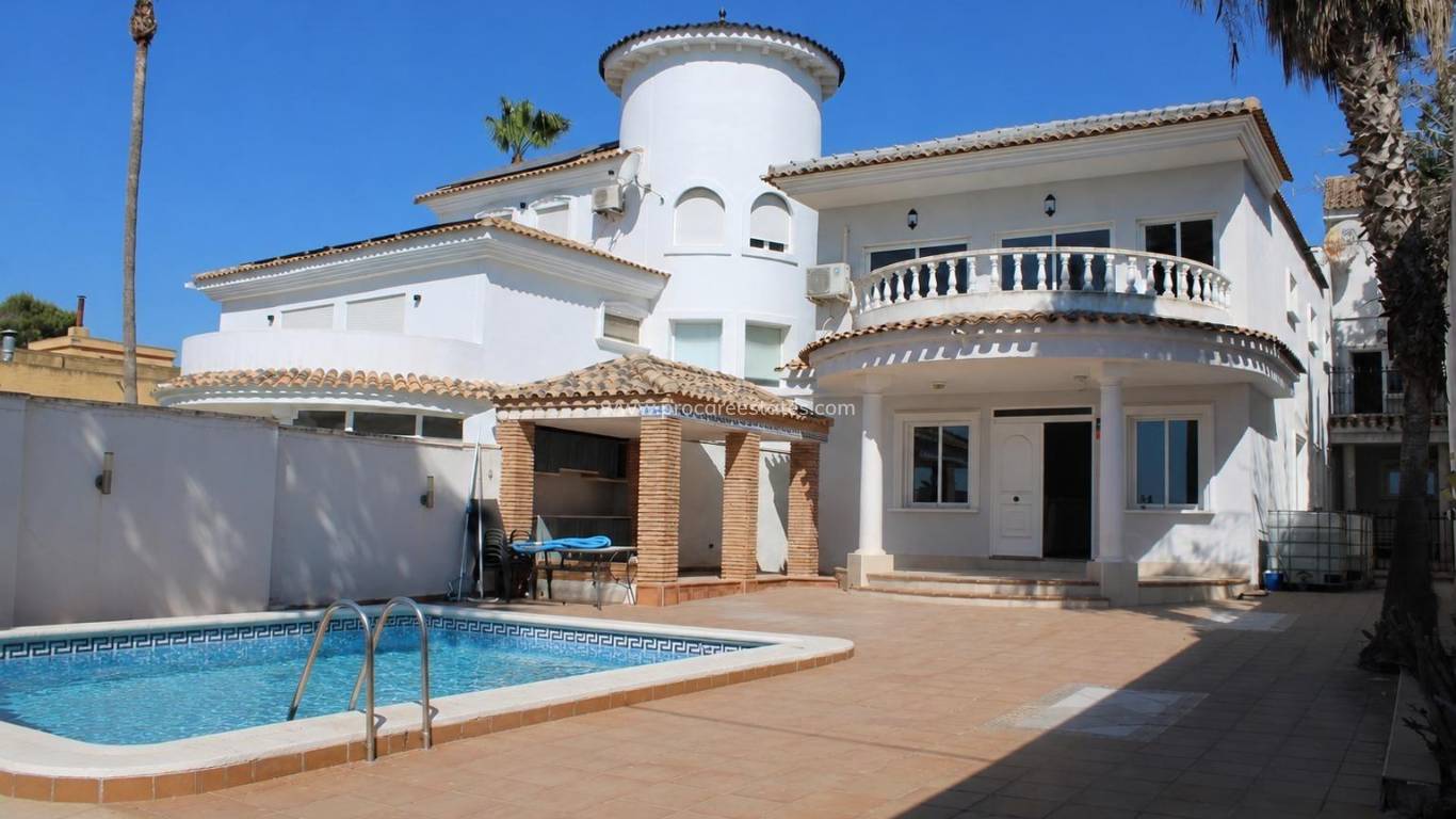 Verkauf - Villa - Jacarilla - Comunidad Valenciana