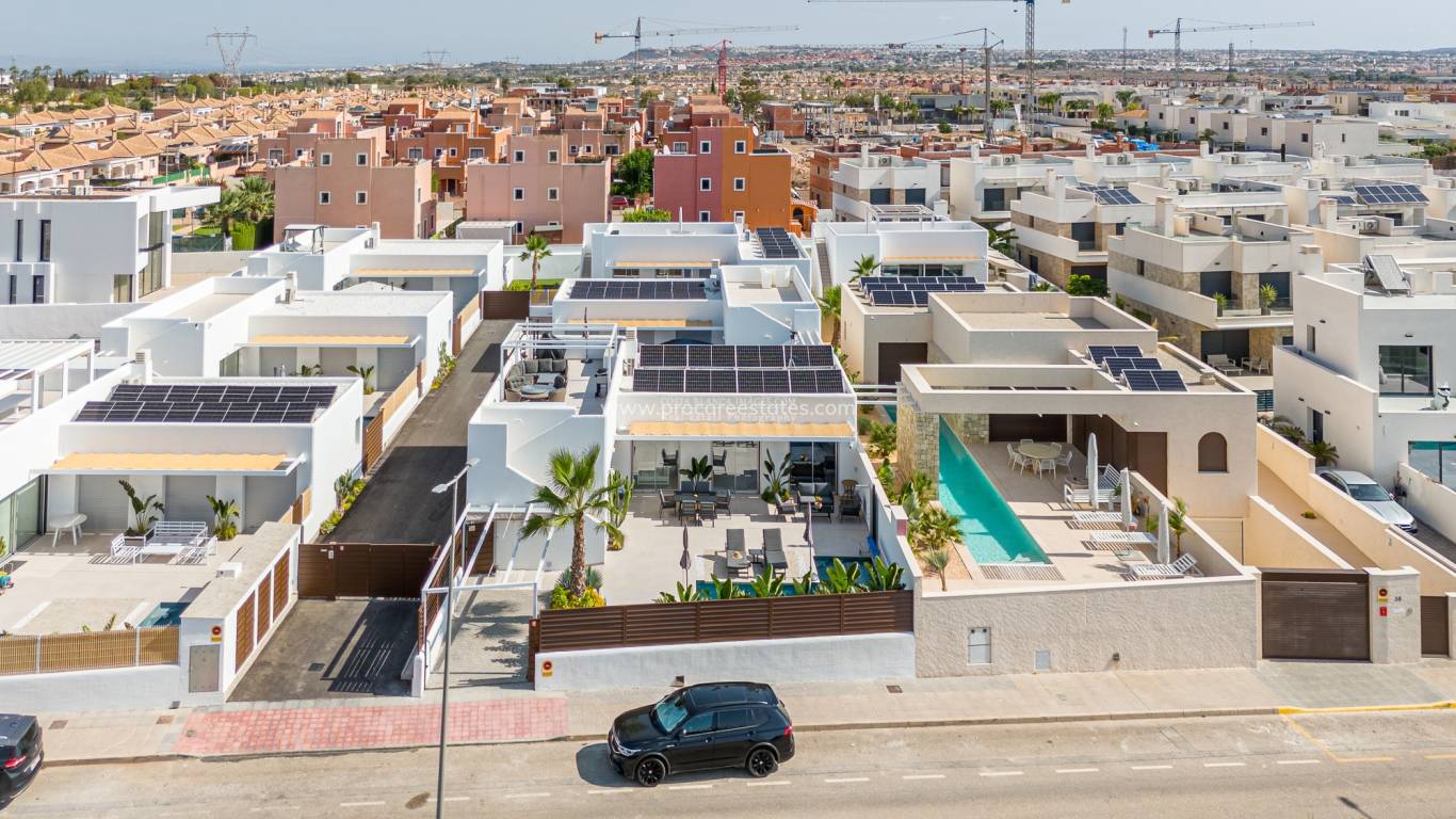 Verkauf - Villa - Los Montesinos - Los Montesinos - Urb. La Herrada