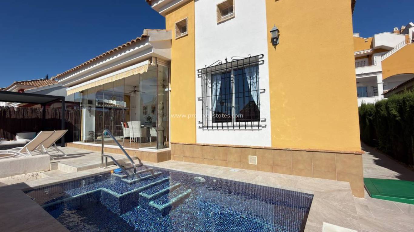 Verkauf - Villa - Los Montesinos - Urbanizacion montesol