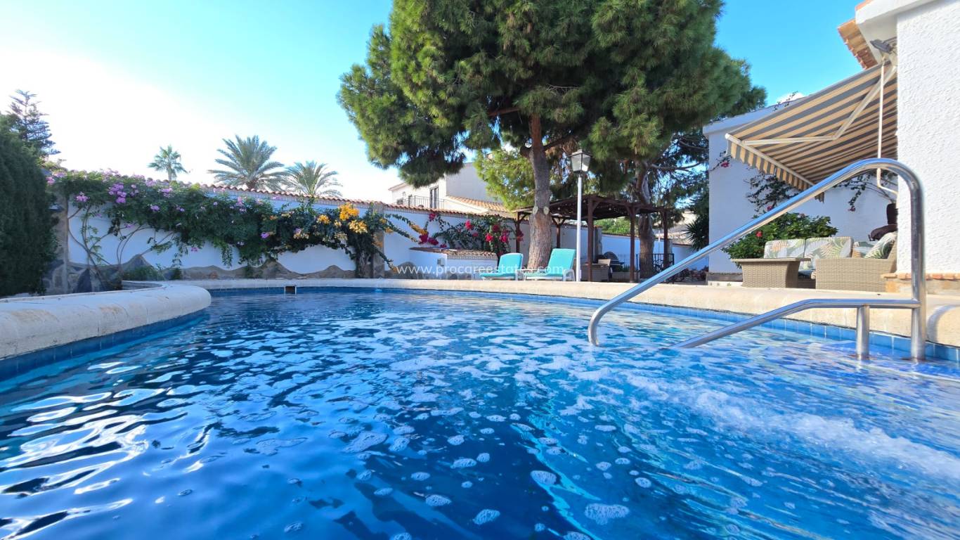 Verkauf - Villa - Orihuela Costa - Cabo Roig