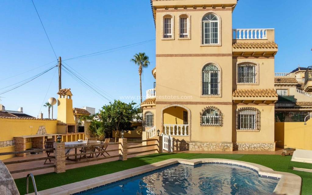 Verkauf - Villa - Orihuela Costa - Campoamor