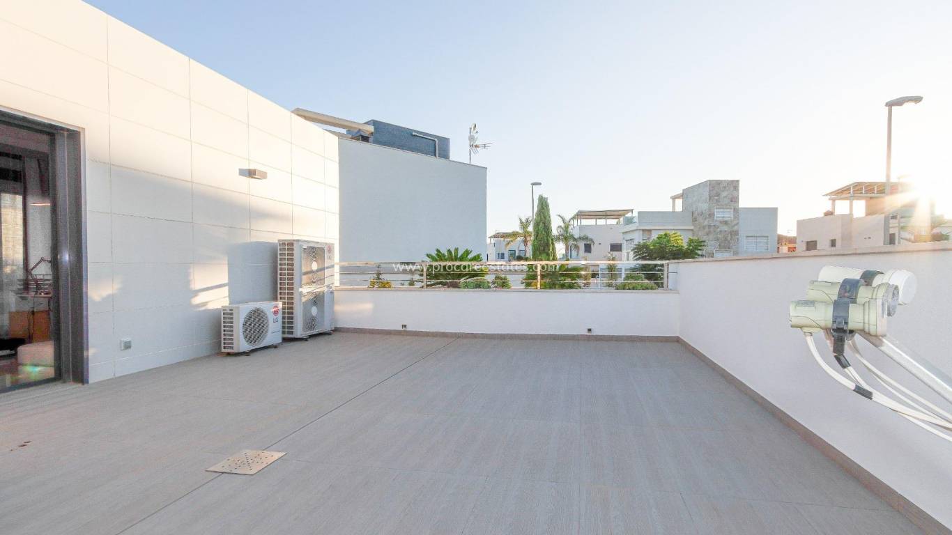 Verkauf - Villa - Orihuela Costa - Campoamor