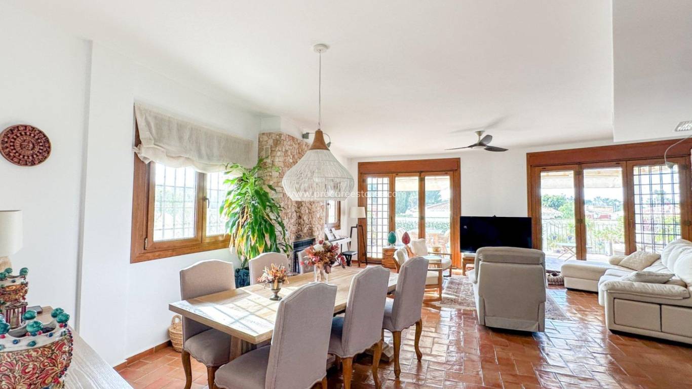 Verkauf - Villa - Orihuela Costa - Campoamor