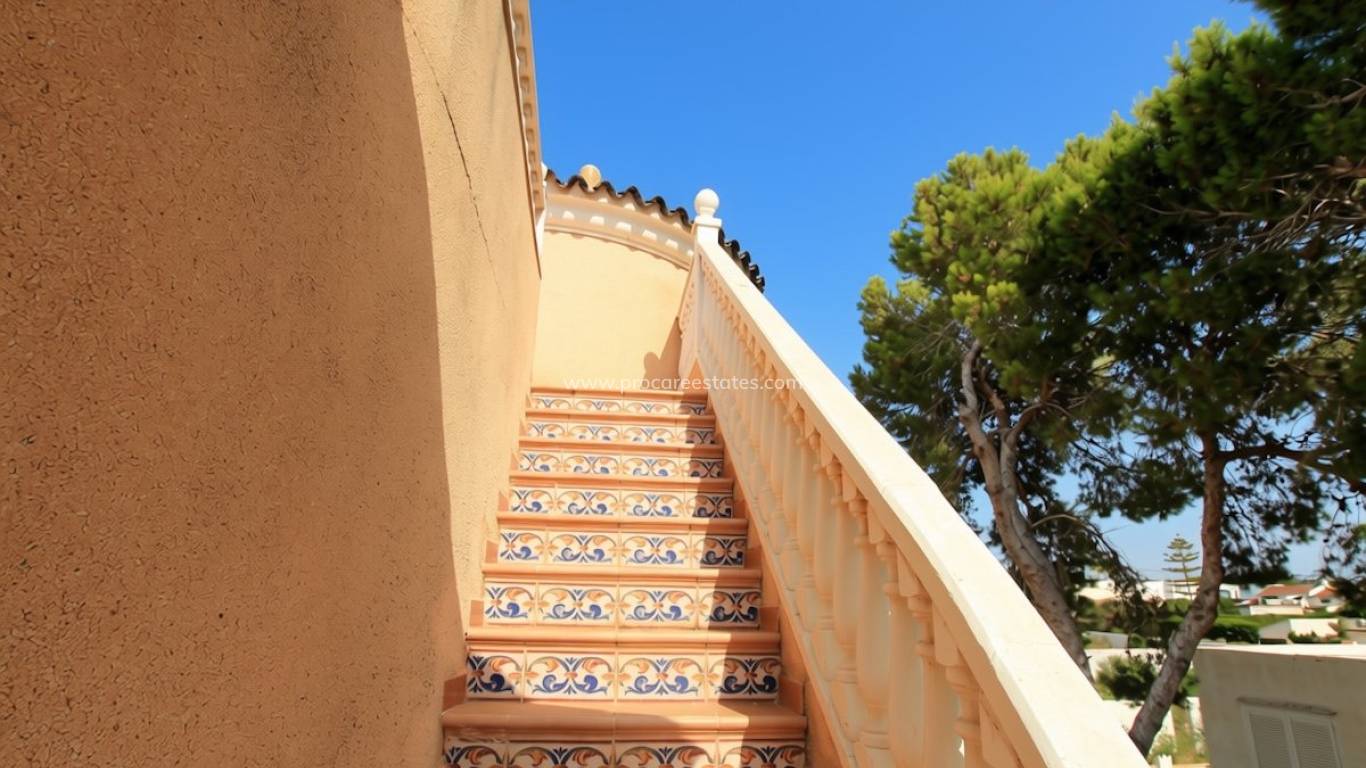 Verkauf - Villa - Orihuela Costa - Campoamor