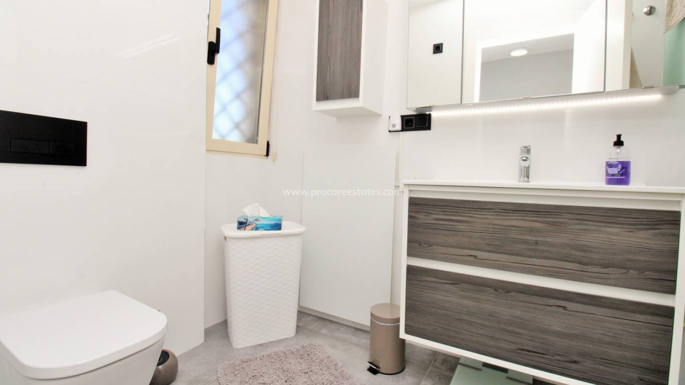 Verkauf - Villa - Orihuela Costa - Campoamor