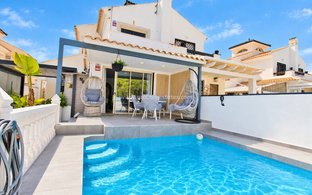 Verkauf - Villa - Orihuela Costa - Campoamor