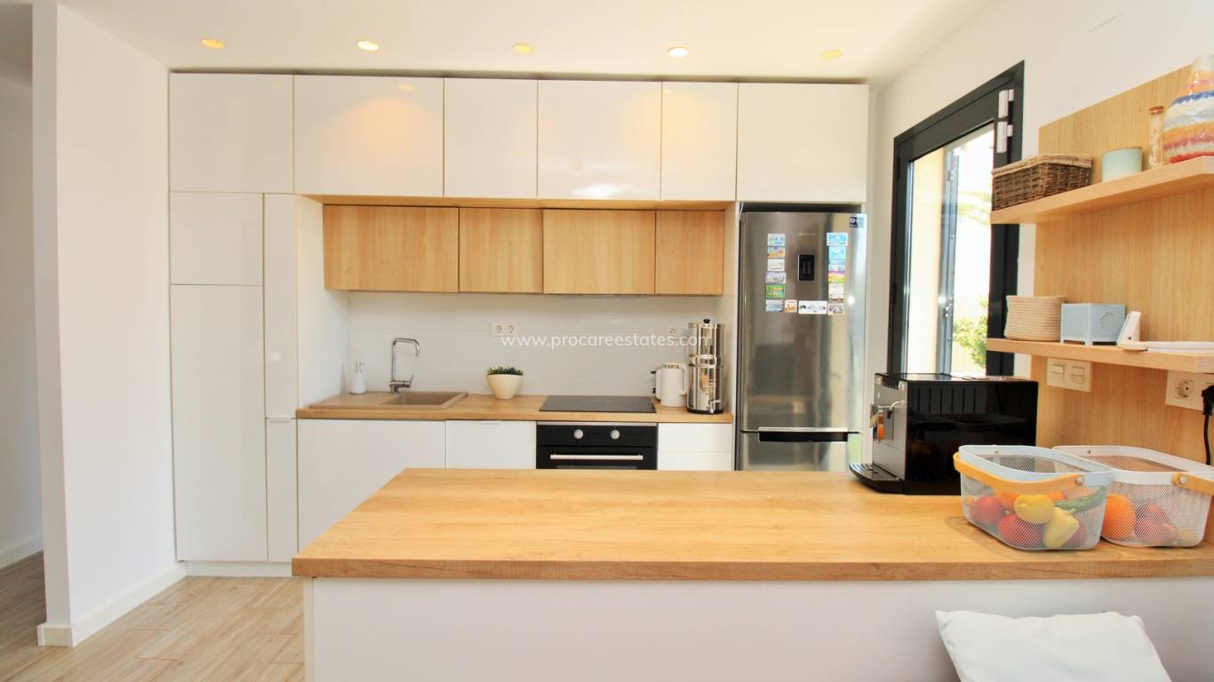 Verkauf - Villa - Orihuela Costa - La Zenia