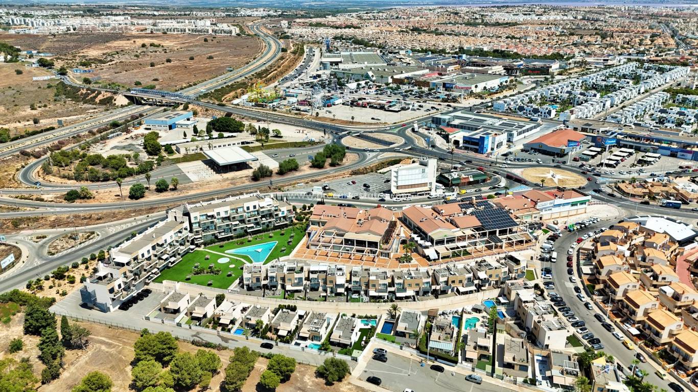 Verkauf - Villa - Orihuela Costa - La Zenia