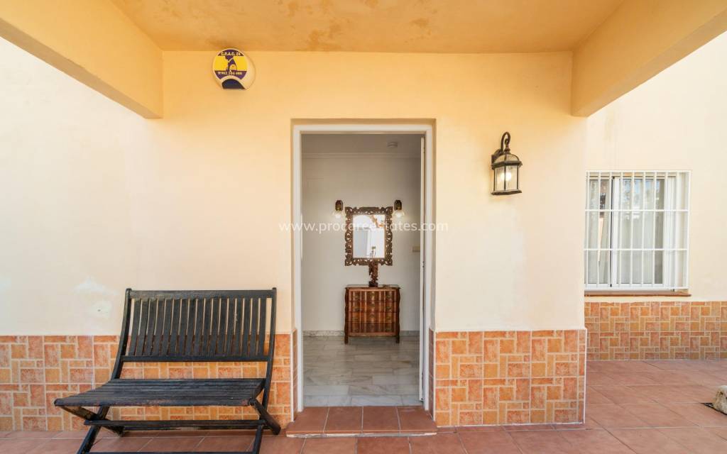 Verkauf - Villa - Orihuela Costa - La Zenia