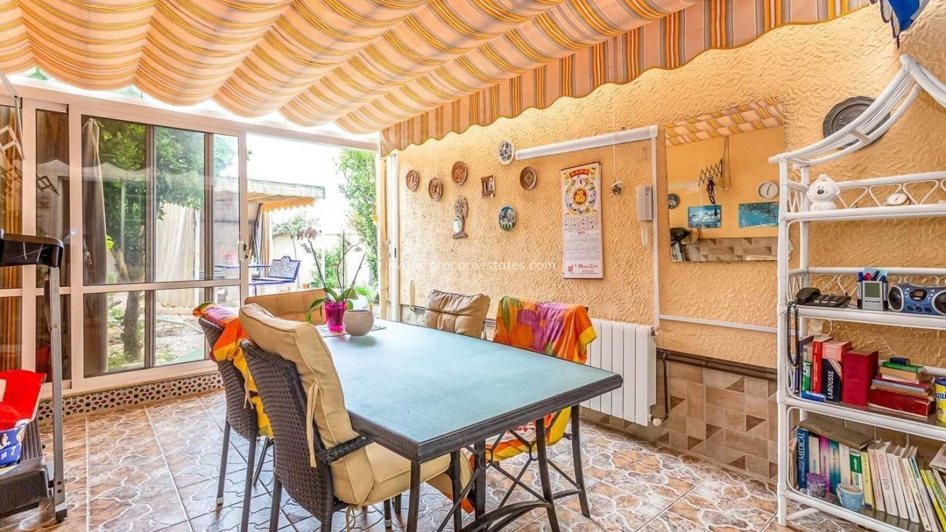 Verkauf - Villa - Orihuela Costa - La Zenia