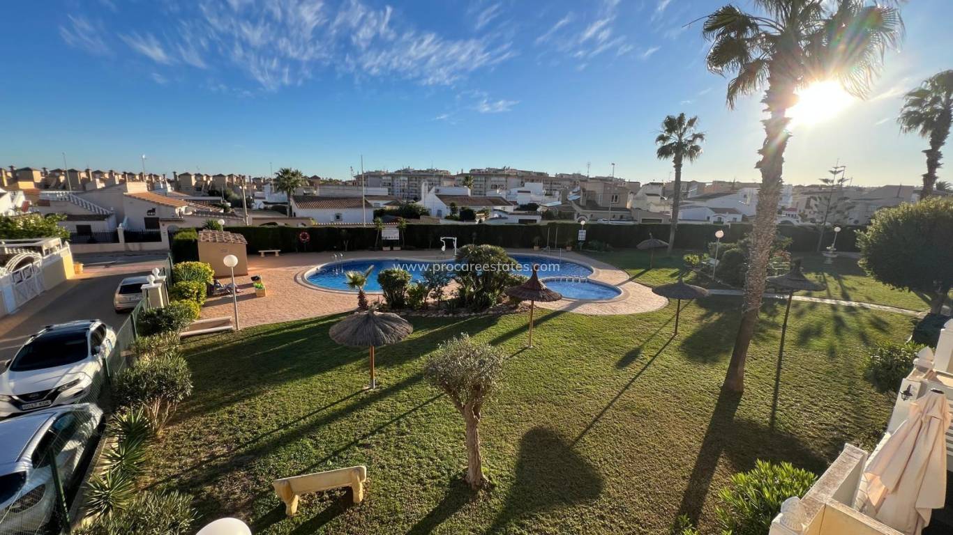 Verkauf - Villa - Orihuela Costa - Los Almendros-La Florida