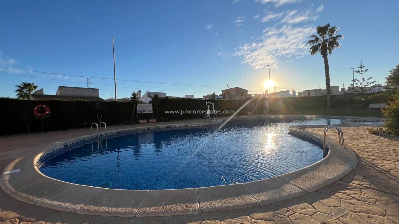 Verkauf - Villa - Orihuela Costa - Los Almendros-La Florida