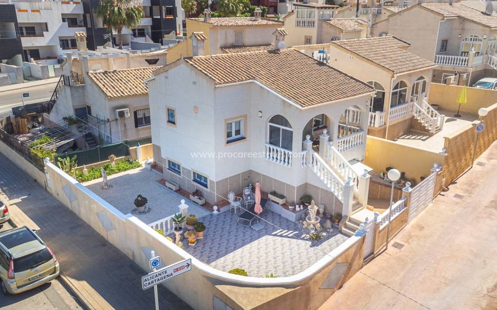 Verkauf - Villa - Orihuela Costa - Los Altos