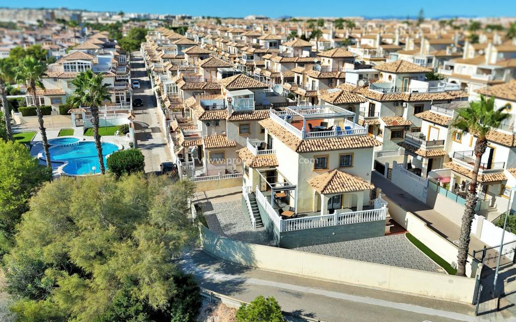 Verkauf - Villa - Orihuela Costa - Playa Flamenca