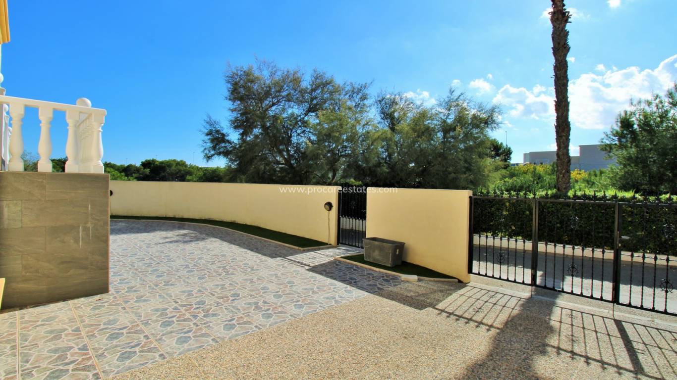 Verkauf - Villa - Orihuela Costa - Playa Flamenca