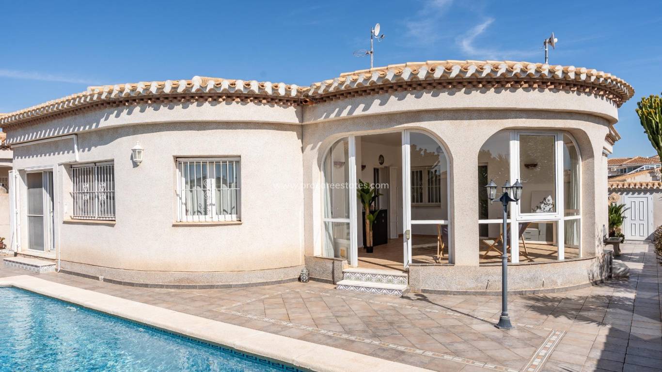 Verkauf - Villa - Orihuela Costa - Playa Flamenca