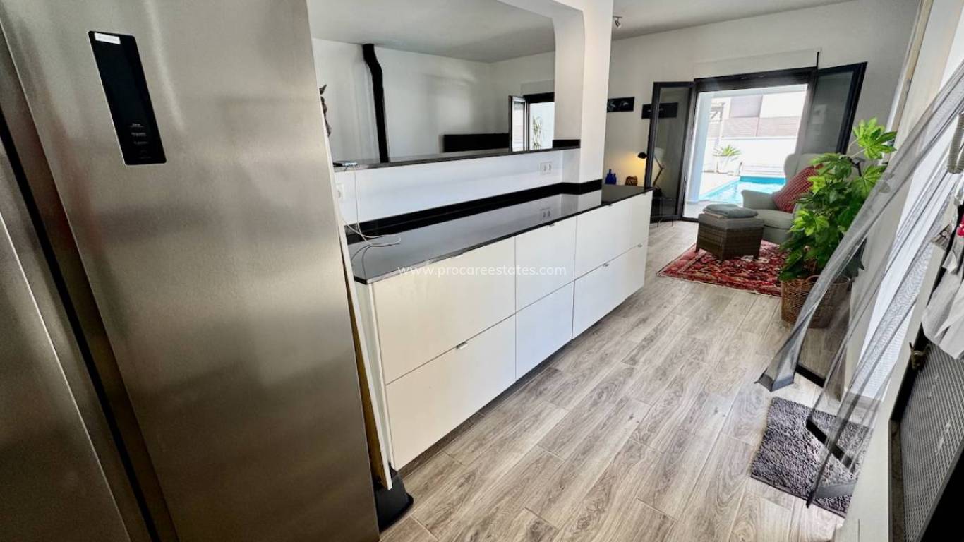 Verkauf - Villa - Orihuela Costa - Punta Prima