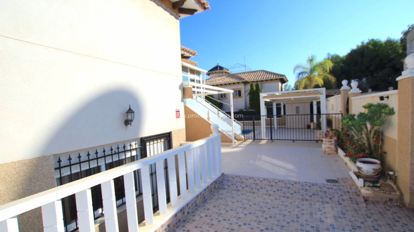 Verkauf - Villa - Orihuela Costa - Villamartin