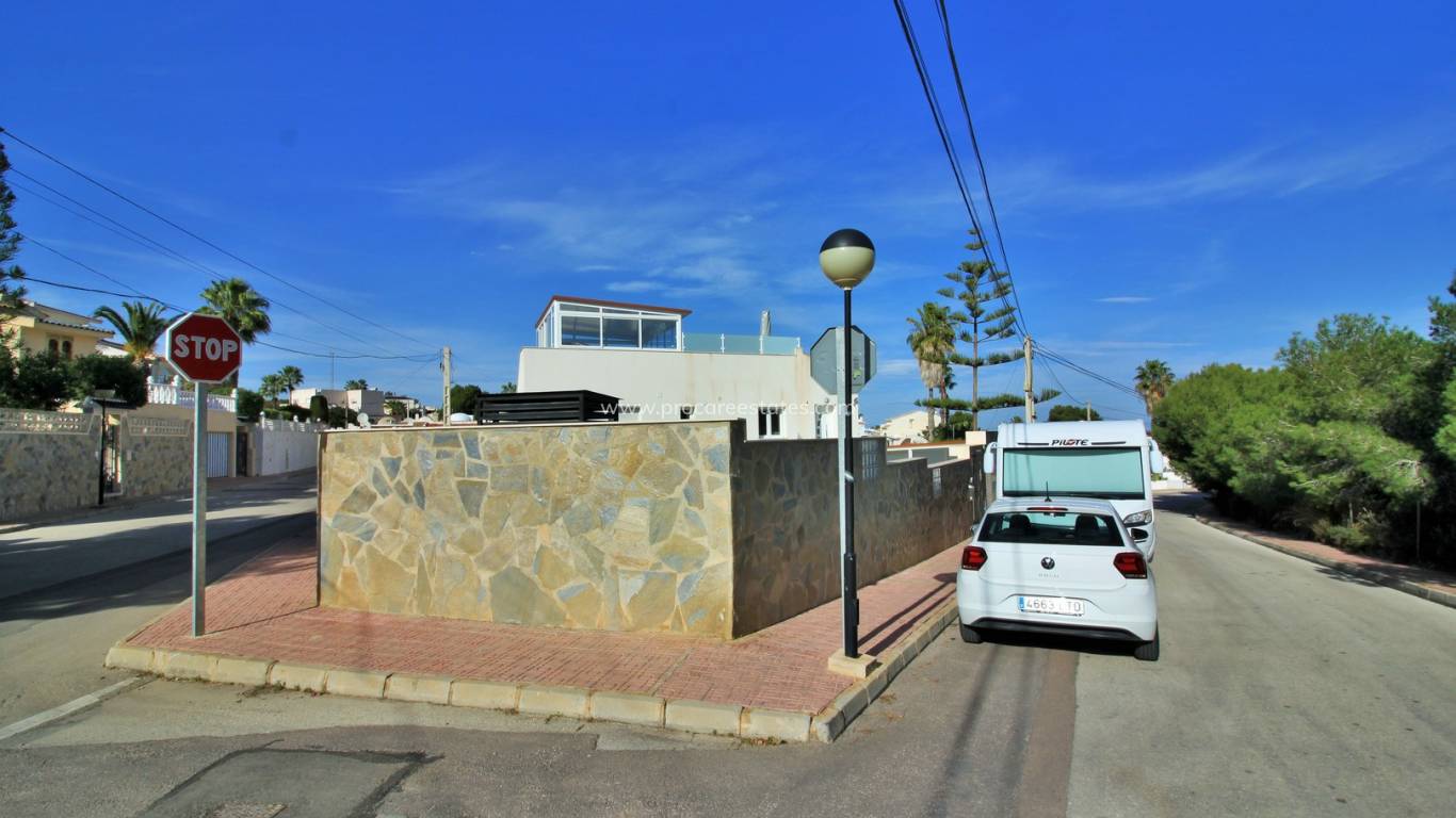 Verkauf - Villa - Orihuela Costa - Villamartin