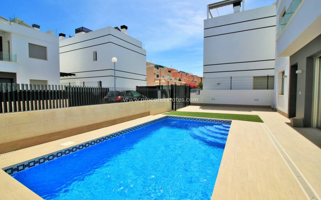 Verkauf - Villa - Orihuela Costa - Villamartin