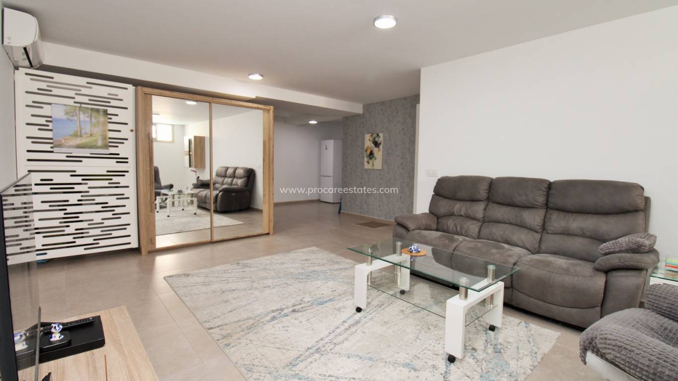 Verkauf - Villa - Orihuela Costa - Villamartin