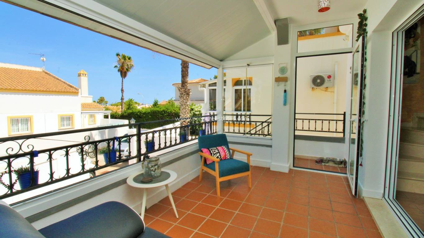 Verkauf - Villa - Orihuela Costa - Villamartin