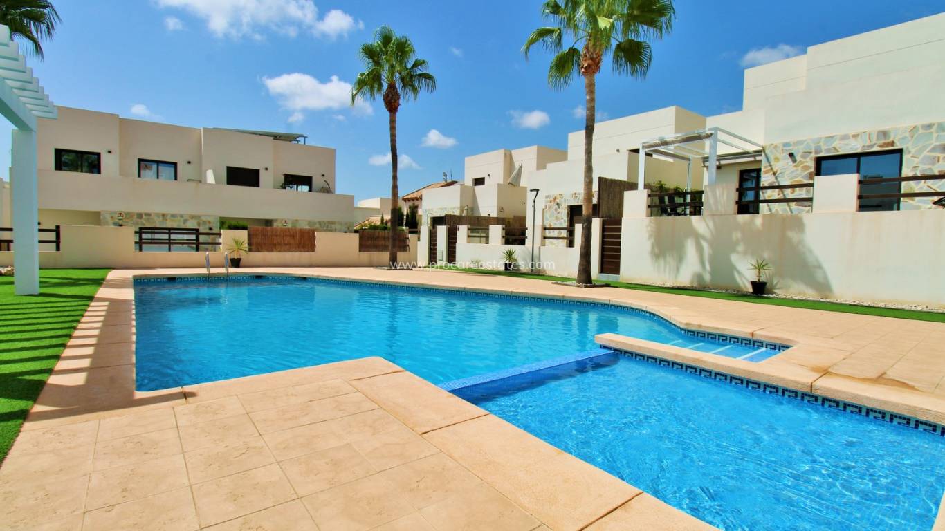 Verkauf - Villa - Orihuela Costa - Villamartin
